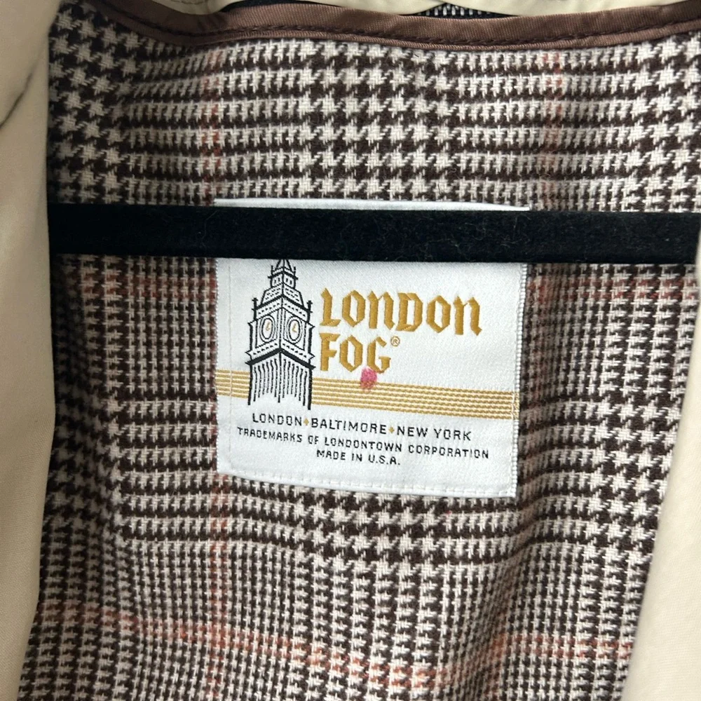 London Fog classic removable liner tan trench coat - Picture 3 of 13